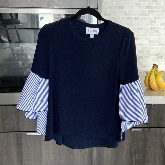 Joseph Ribkoff shirt with nice sleeves - Picture 1 of 3